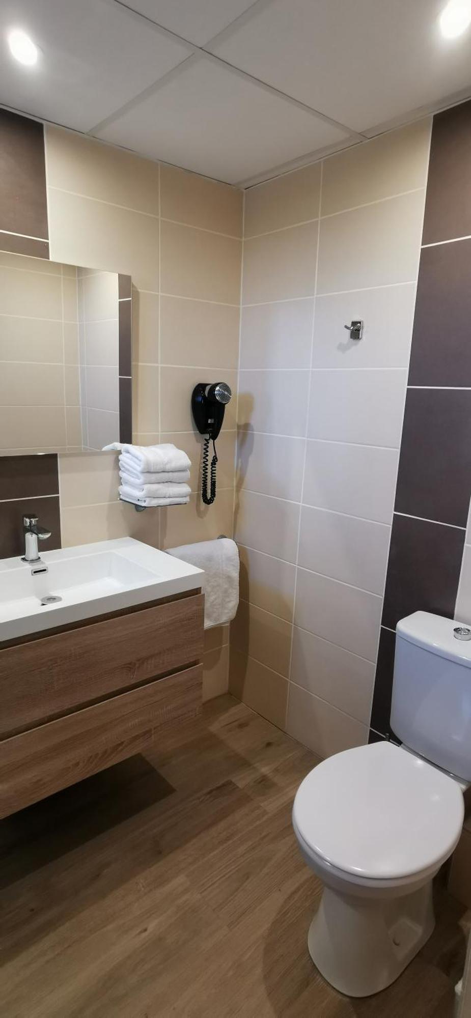 Hotel Le Valaurie Saint-Nazaire  Kültér fotó
